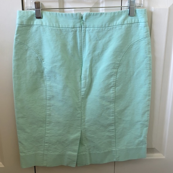 Mint J.Crew Pencil Skirt - Picture 2 of 3